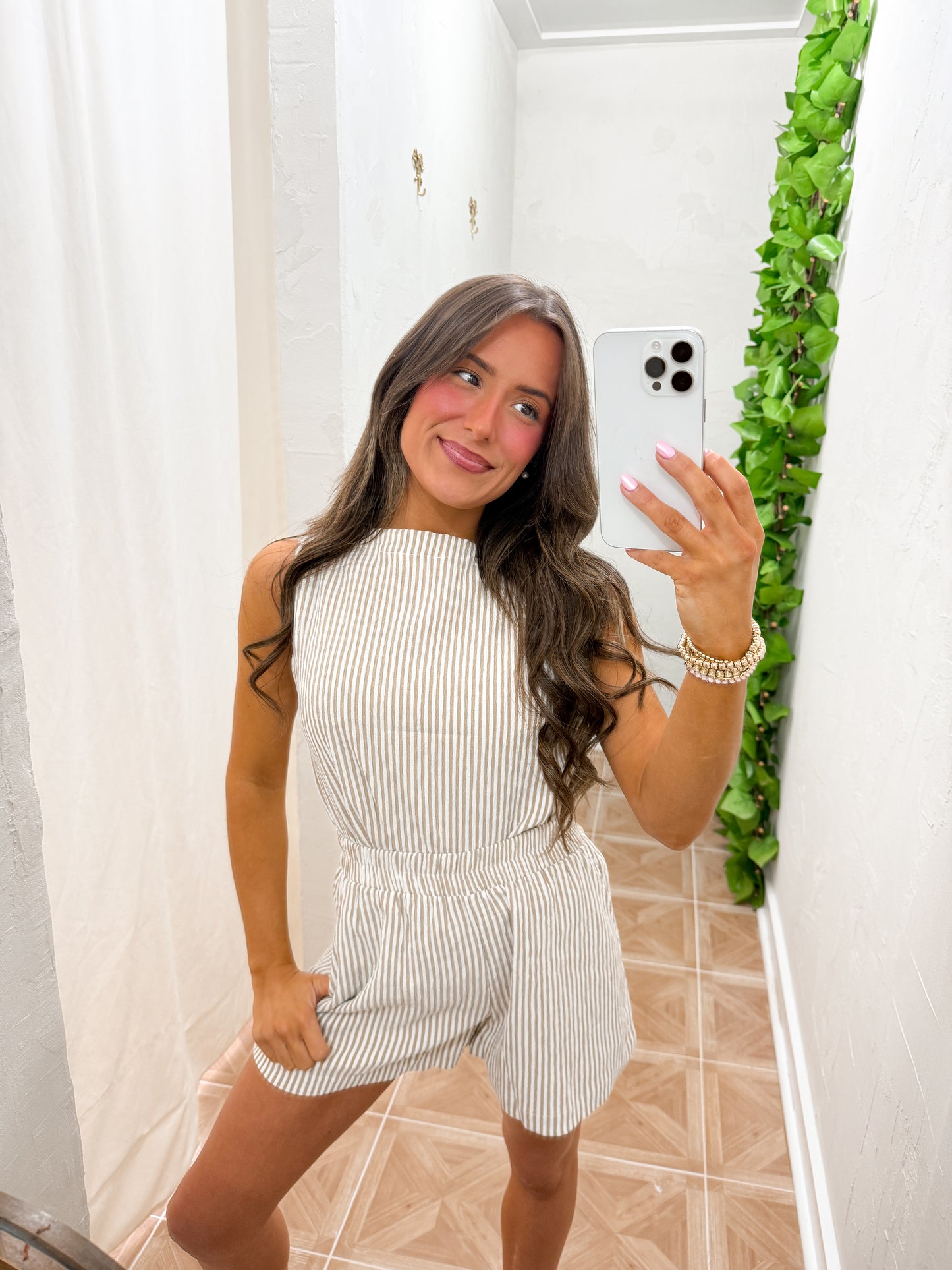 Mitzi mocha set