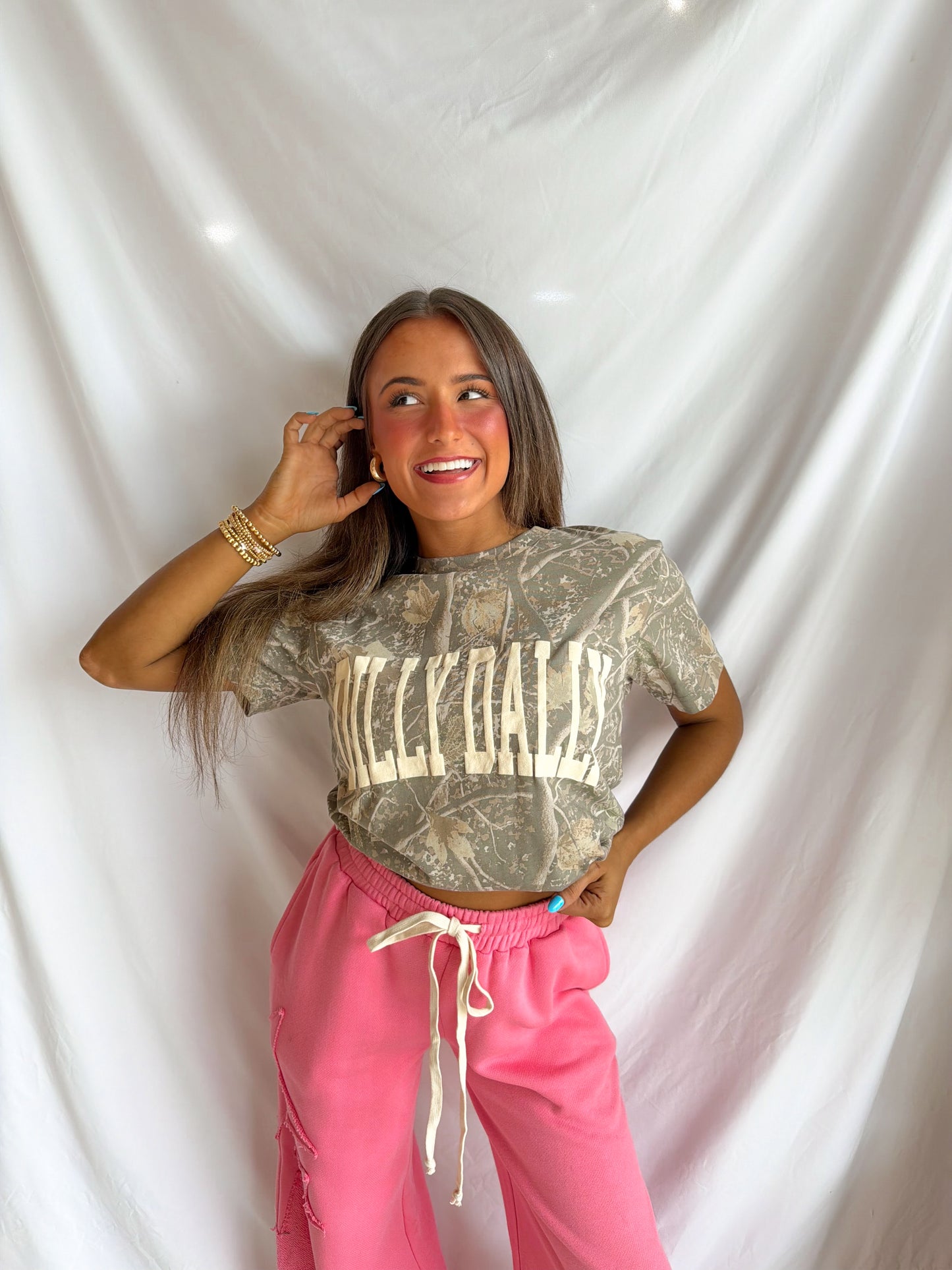 Dilly Dally camo tee