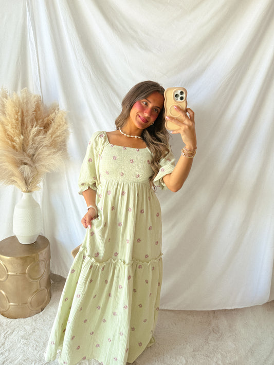 floral embroidered maxi dress *two colors*  | curvy