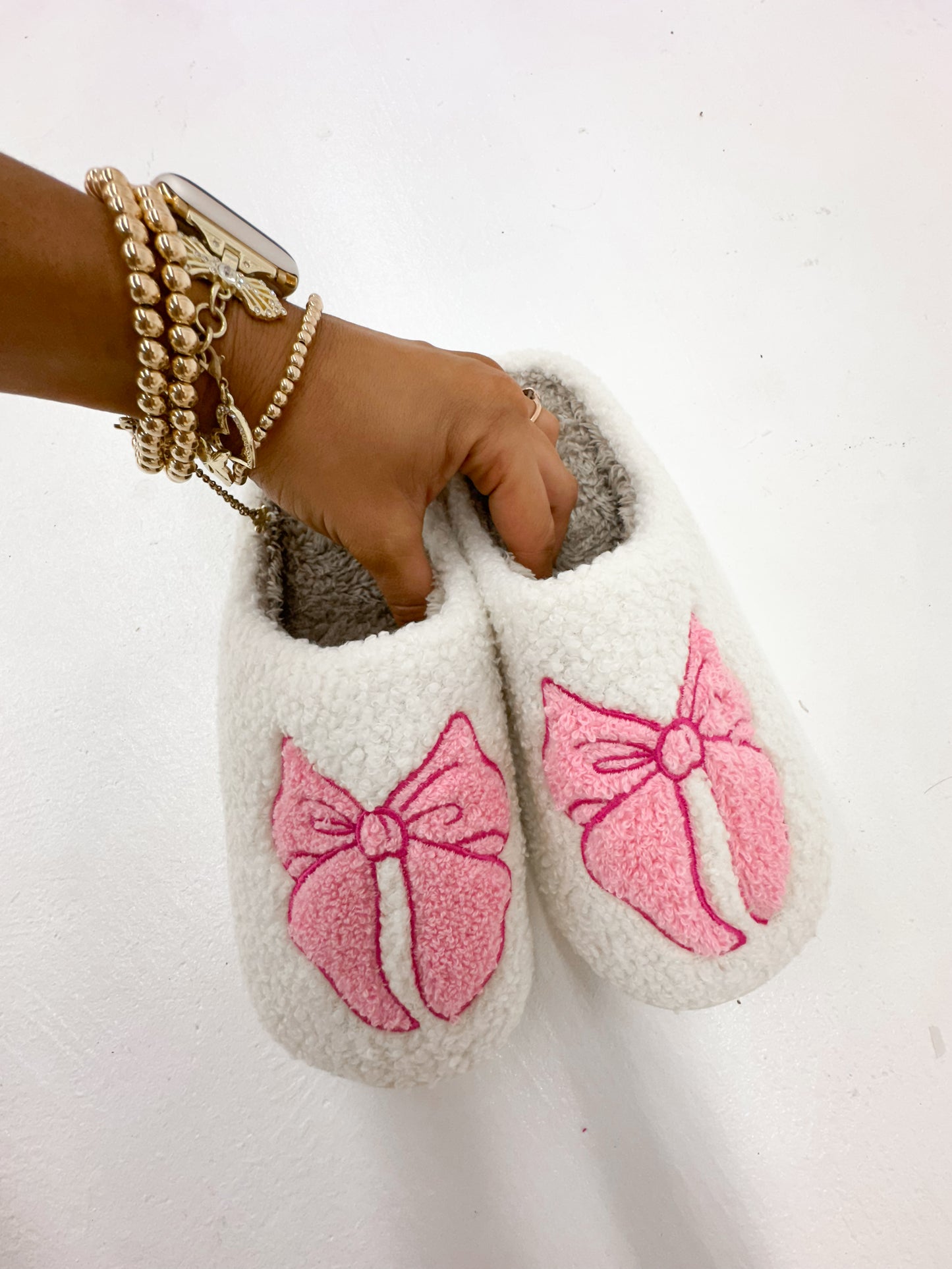 bow house slippers