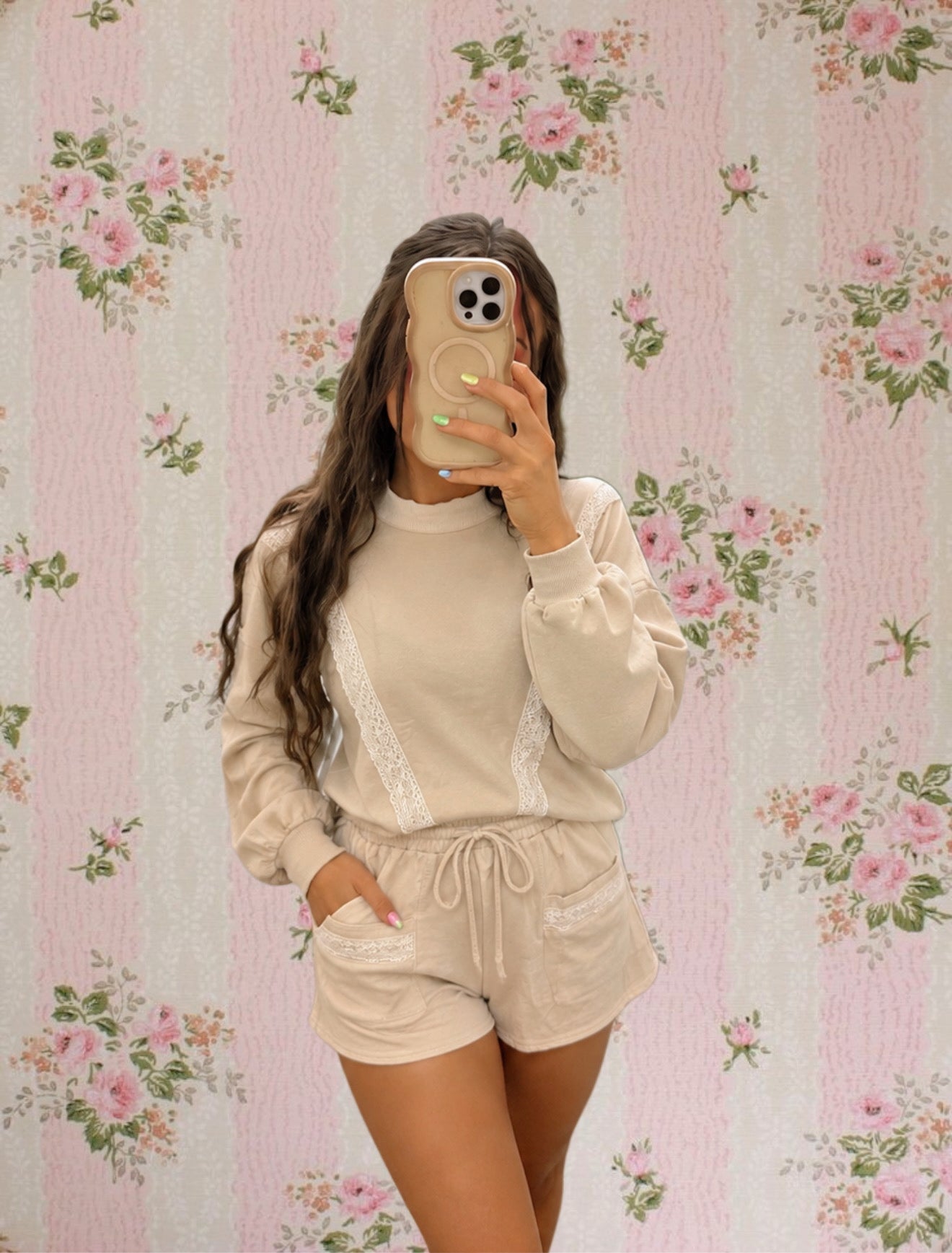 maybree lace shorts set