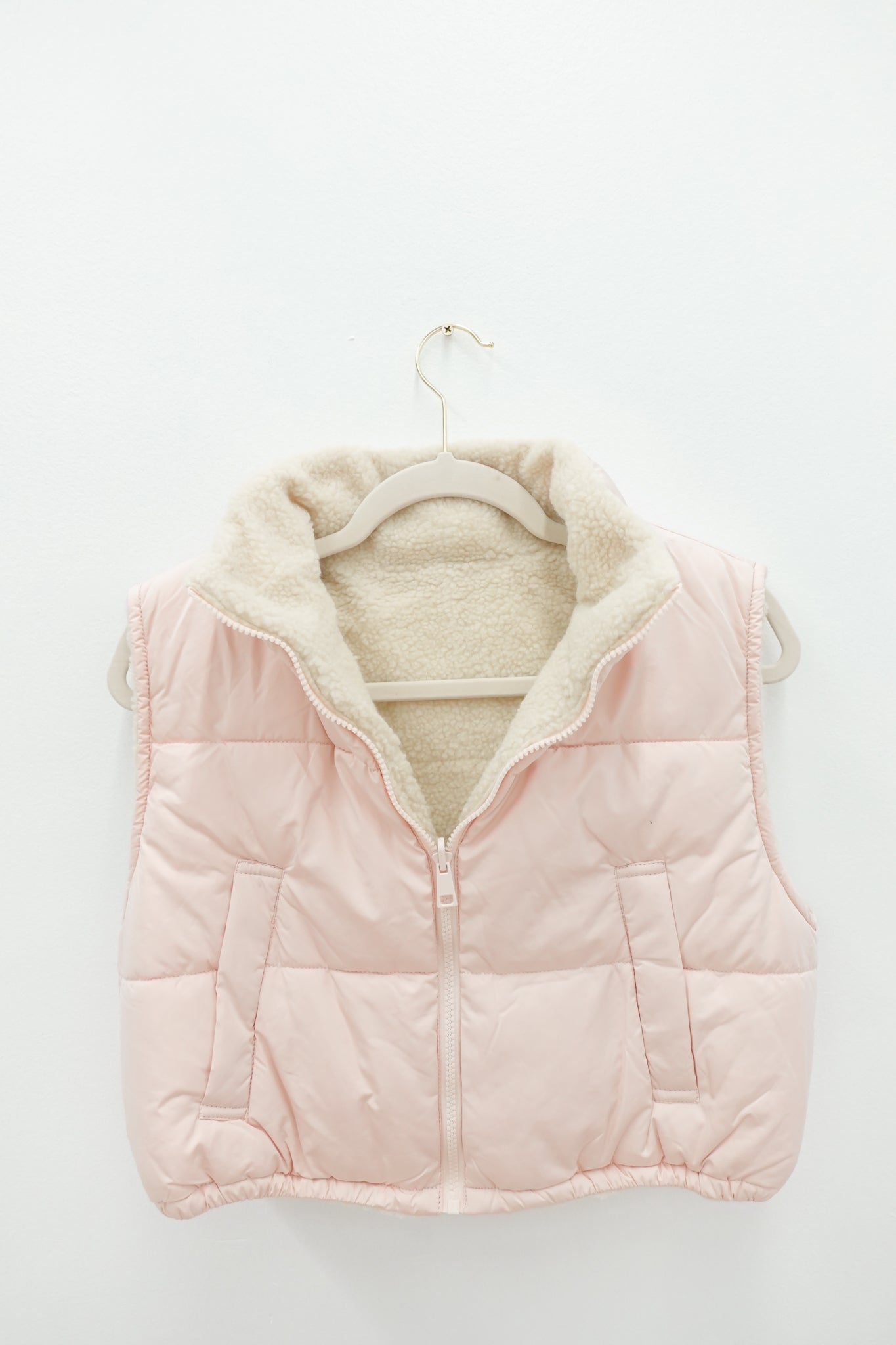 Claire pink vest